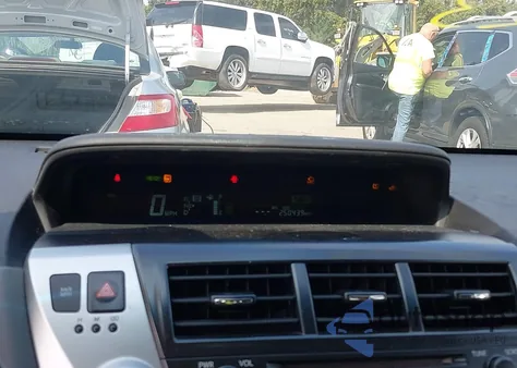 2013 Toyota Prius V Two из США, поврежденный, VIN JTDZN3EU7D3227230